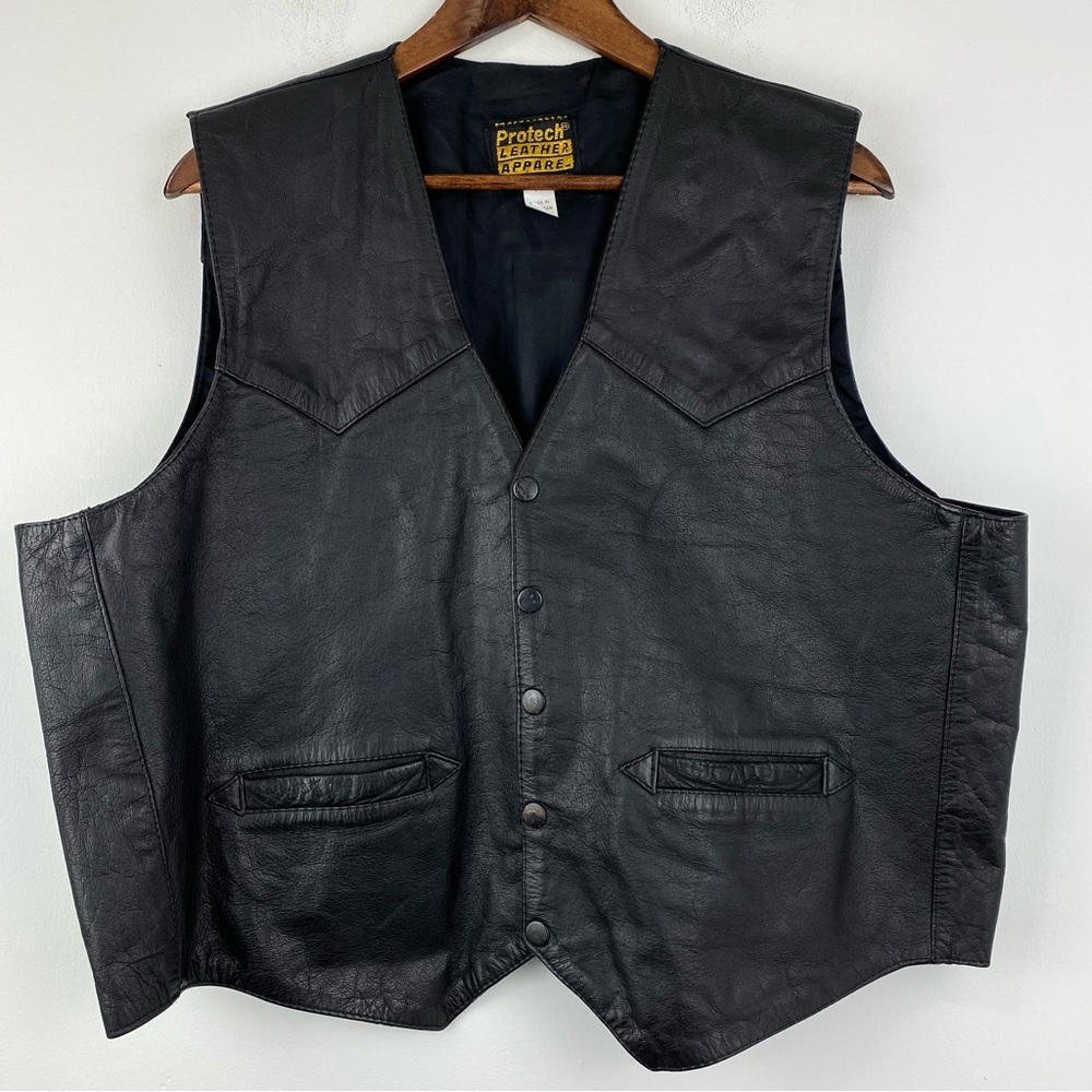Vintage Protech Leather Apparel Size 46 Men’s Black Snap Button Riding Vest